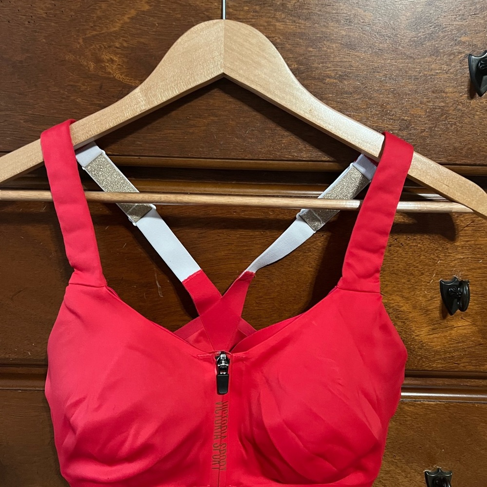 Red Women's Victoria Sport Sports Bra